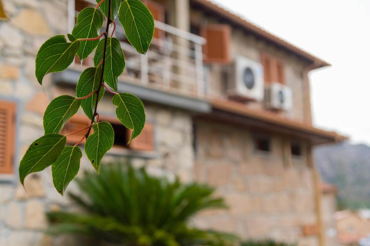 Casa Da Fonte Geres Apartment Campo do Geres Exterior photo
