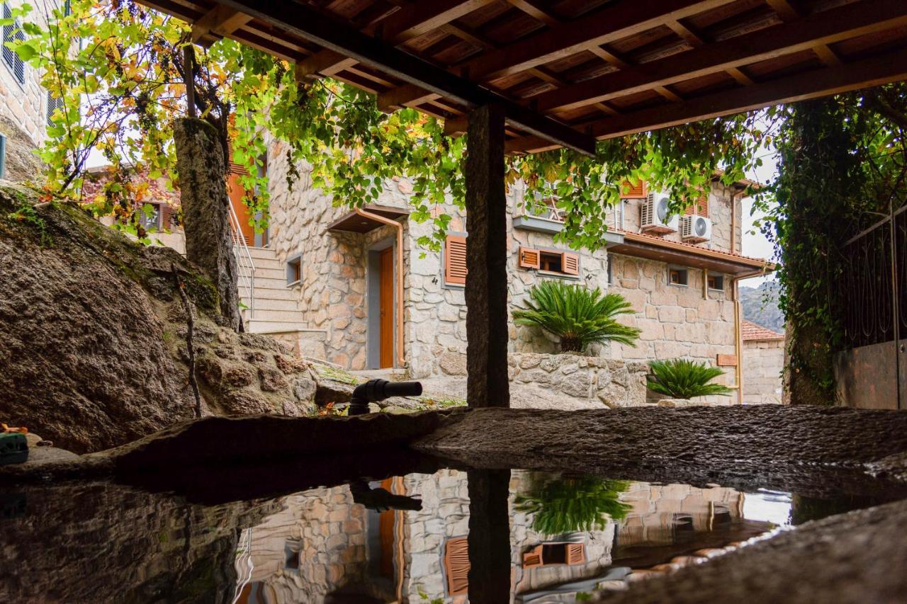 Casa Da Fonte Geres Apartment Campo do Geres Exterior photo